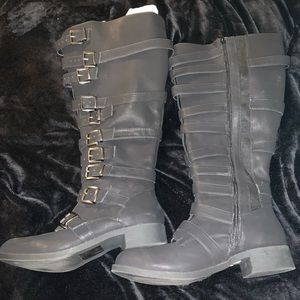 Torrid boots